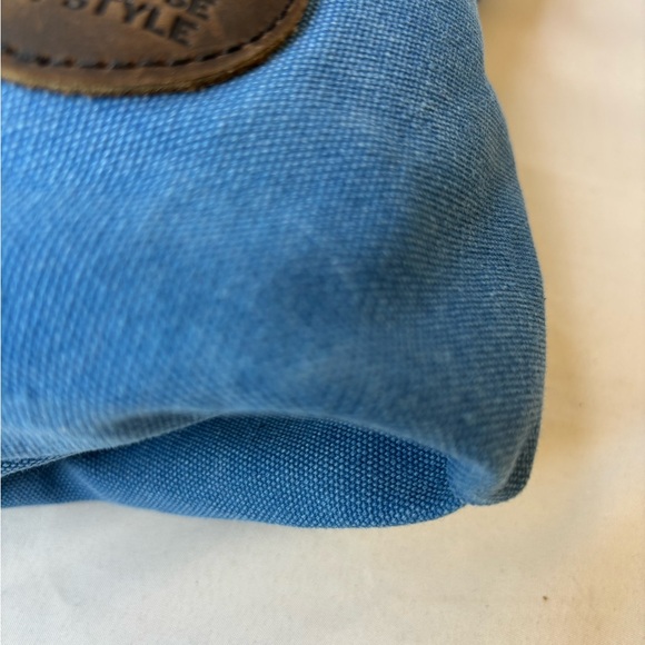 Farmhouse Is My Style Blue Tote with leather accents and‎ Zip Closure - Picture 6 of 9